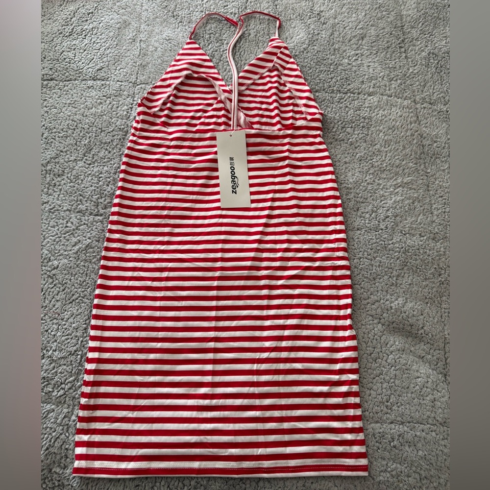 Zeagoo Red and White Striped Backless Dress